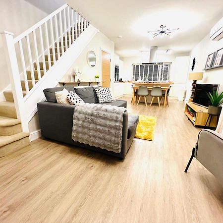 The Duplex Margate With Deck & Living Space Air Conditioning Dış mekan fotoğraf