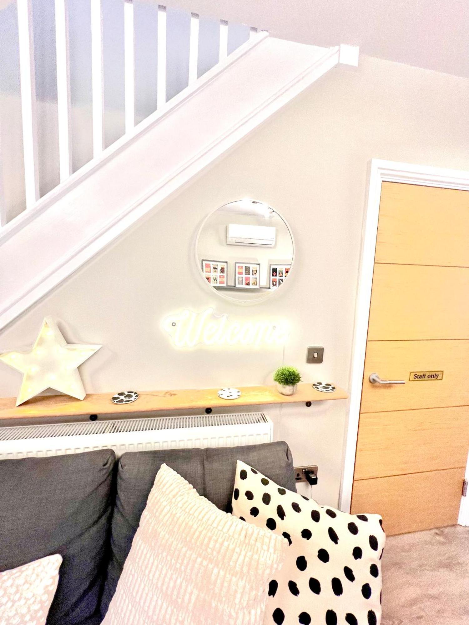 The Duplex Margate With Deck & Living Space Air Conditioning Dış mekan fotoğraf