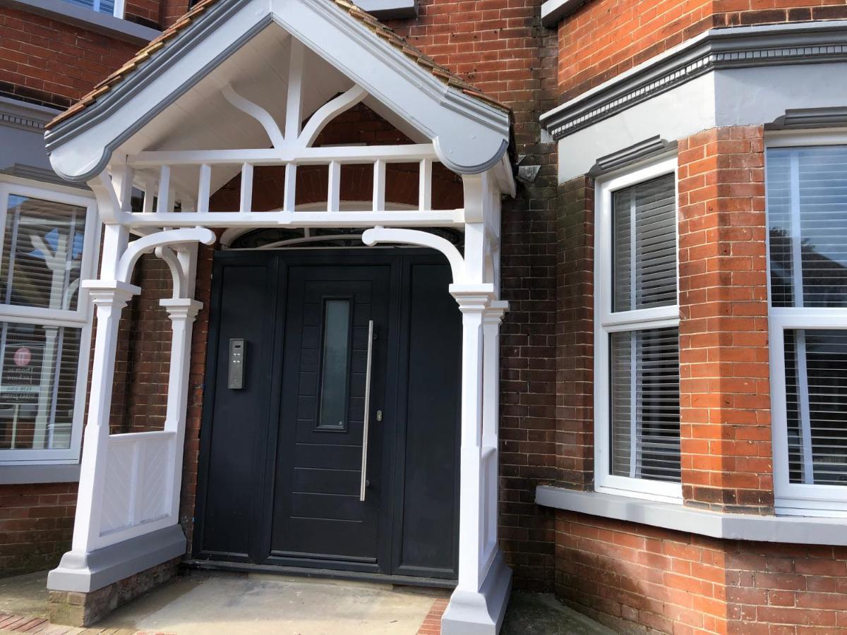 The Duplex Margate With Deck & Living Space Air Conditioning Dış mekan fotoğraf